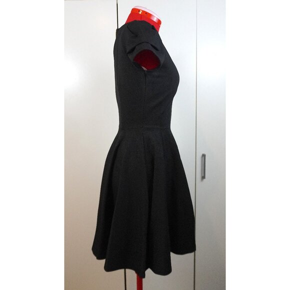Closet London Short-Sleeve Skater Dress in Black - Picture 2 of 7